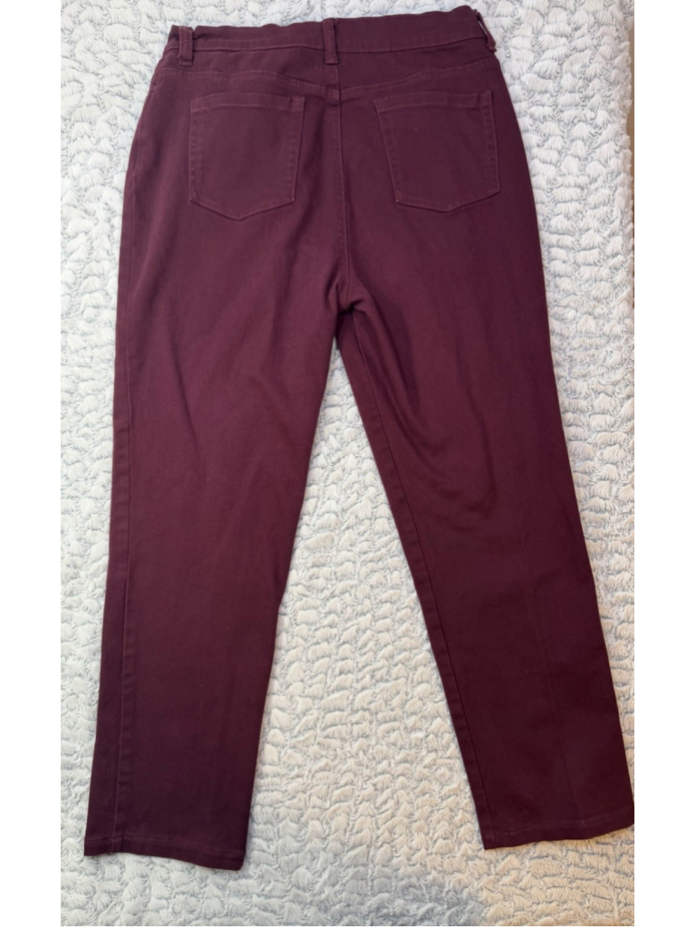 Gloria Vanderbilt Women’s Straight Leg Jeans Burgundy Dark Wash Stretch Pockets - Picture 2 of 10